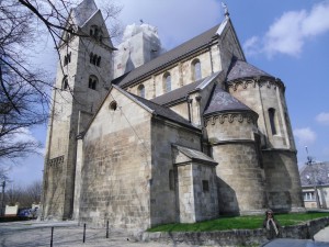 Romanische Kirche in Lebeny Copyright Conti-Reisen
