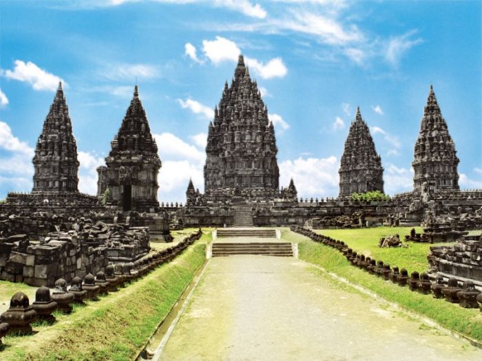 Prambanan Candi (C) Conti-Reisen