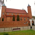 Chopins Taufkirche in Brochow (C) Conti-Reisen