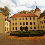 Krokowa Schloss im Herbst (C) Conti-Reisen