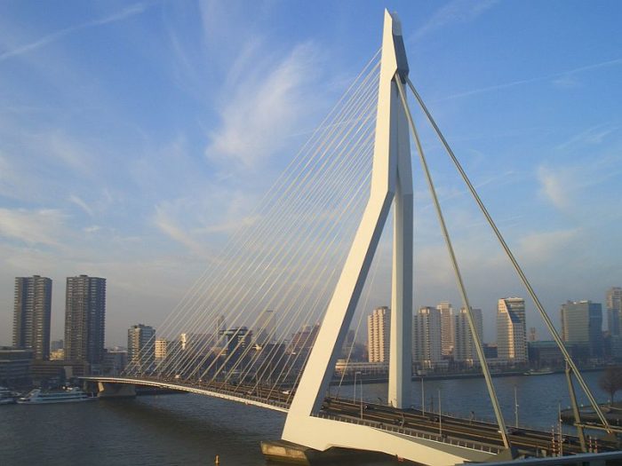 Erasmusbrücke Rotterdam © Conti-Reisen.jpg