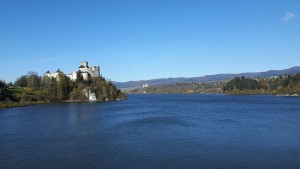 Hohe-Tatra-Burg-Dunajec-mit-Stausee © Günther Krumpen