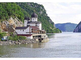 Kloster Mraconia im Donaudurchbruch